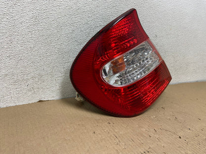 2002 2003 2004 Toyota Camry Left Driver LH Side Tail Light AG7982 LK1