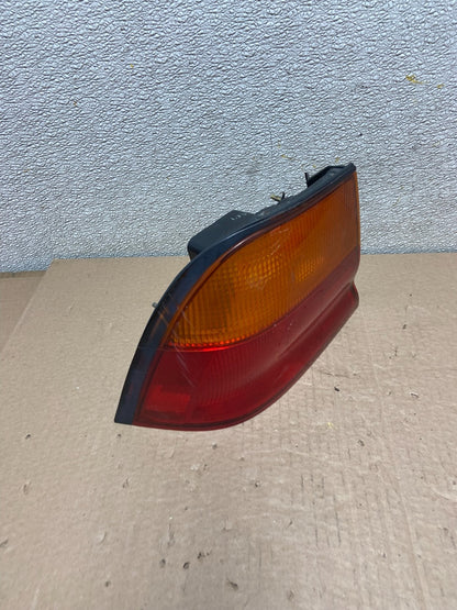 1995 1996 Nissan Maxima Left Driver LH Side Tail light Oem AB2429 DW2