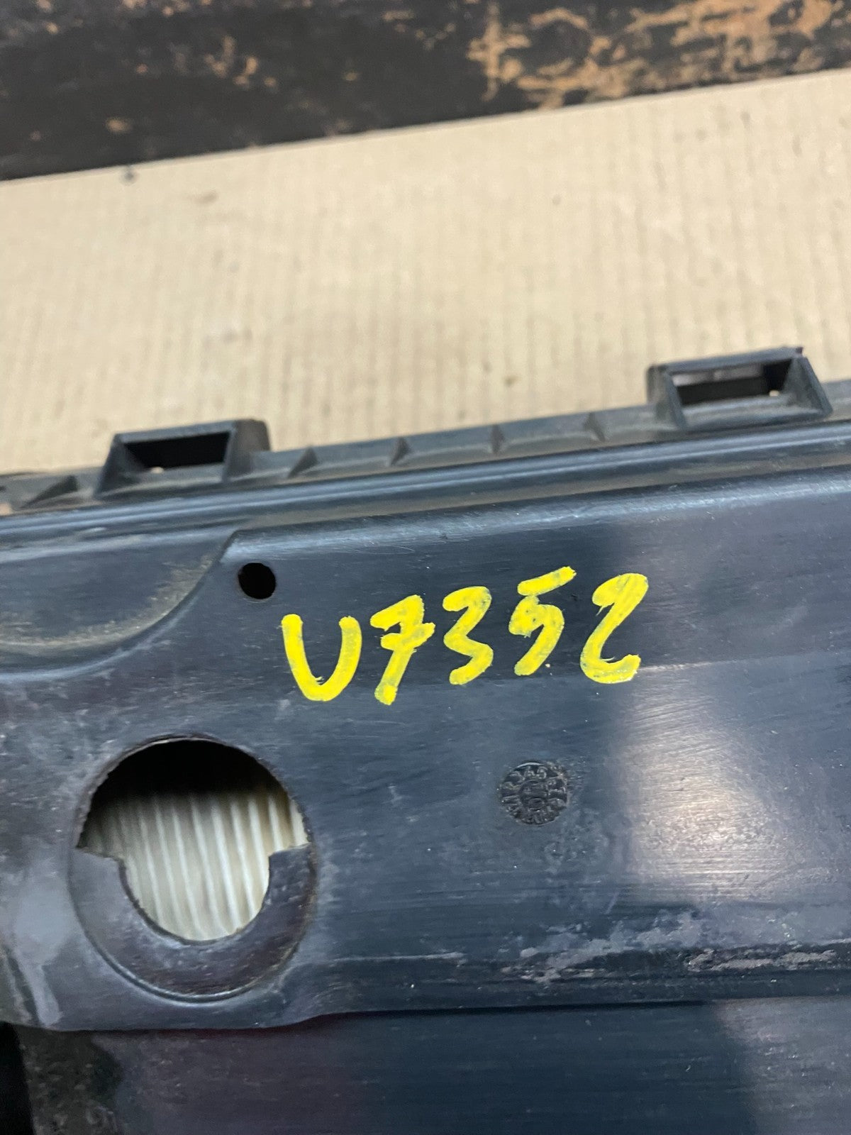 2005 to 2008 Volkswagen Jetta 2.5L Passat Jetta Engine Cover 07k129601 U7352 DG9