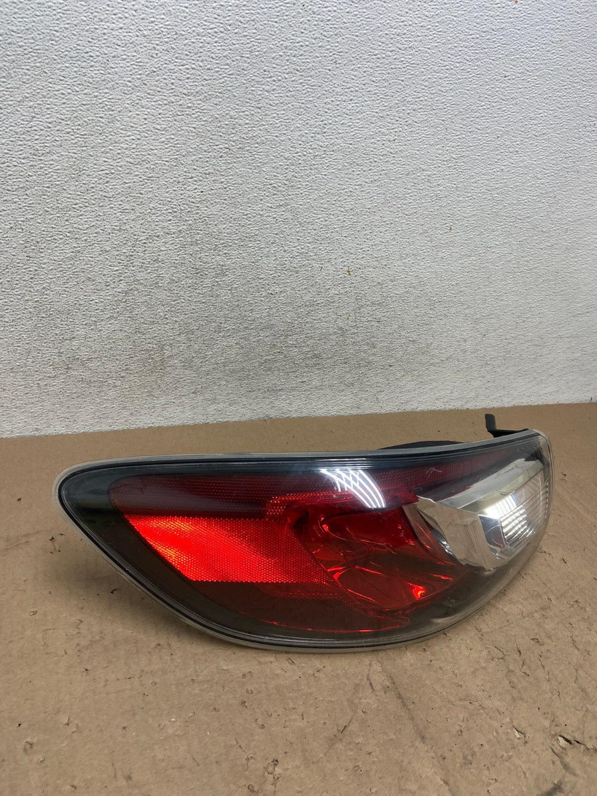 2010 2011 2012 2013 Mazda 3 Left Driver Lh Side Tail Light AG5398 LK2