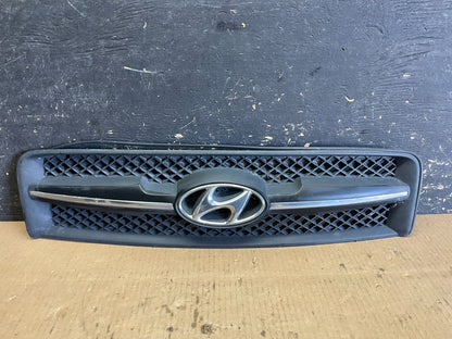 2005 to 2008 Hyundai Tucson Front Upper Grille Grill Oem AA5973 DG0