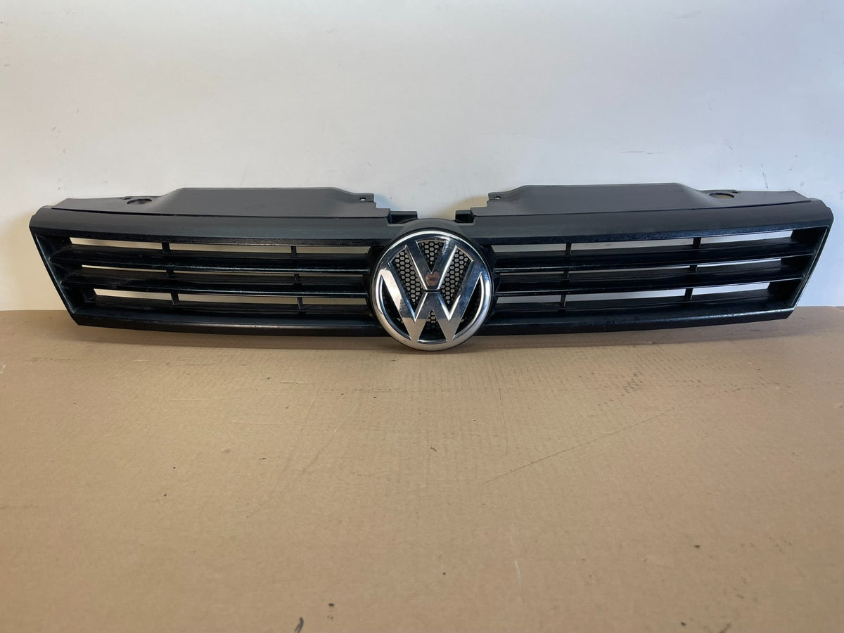 2011 to 2014 Volkswagen Jetta Sedan Front Upper Grille Grill ai4260 DG0