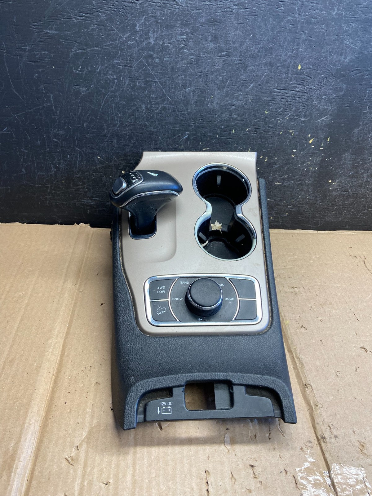 2014-2015 Jeep Grand Cherokee Center Console Shifter Cup Holder Bezel AI2657 DG0