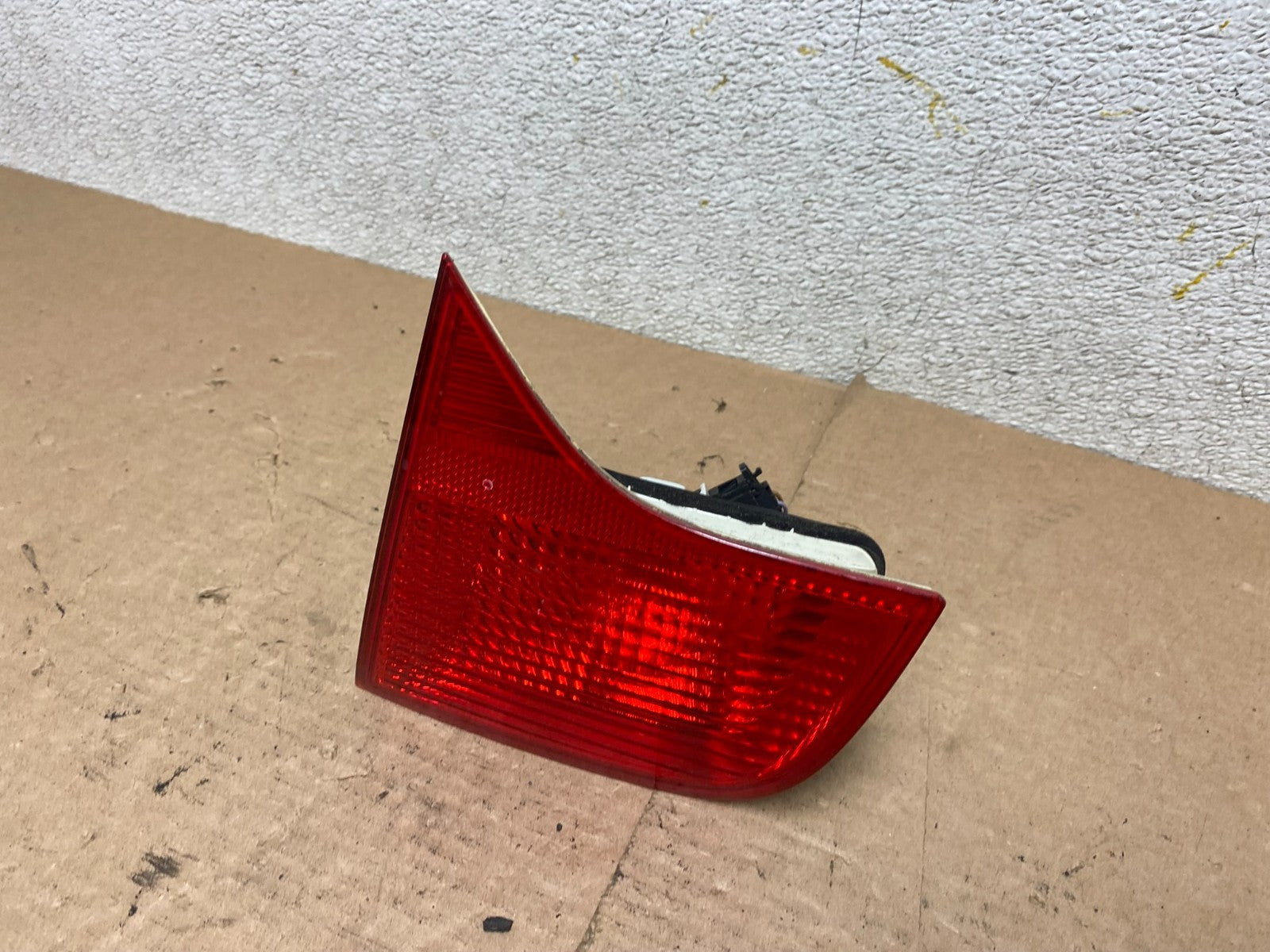 2004-2008 Audi A4 Sedan Right Passenger RH Side Inner Tail Light OEM P2606 DW1