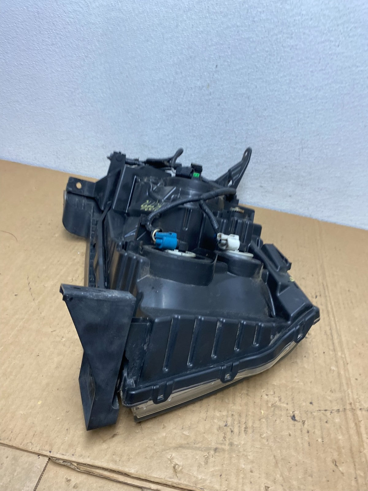 2009 2010 2011 Honda Pilot Left Driver LH Halogen Headlight AC7792 DW7