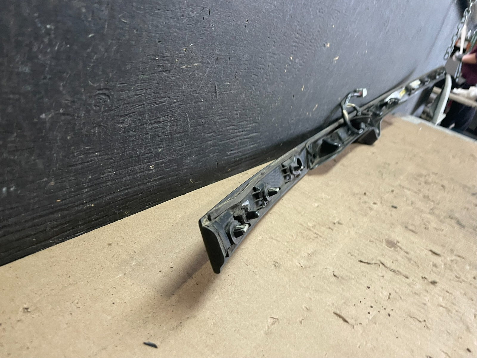 2016  2019 Ford Explorer Interceptor Rear Tailgate Molding With Camera M6139 DG9