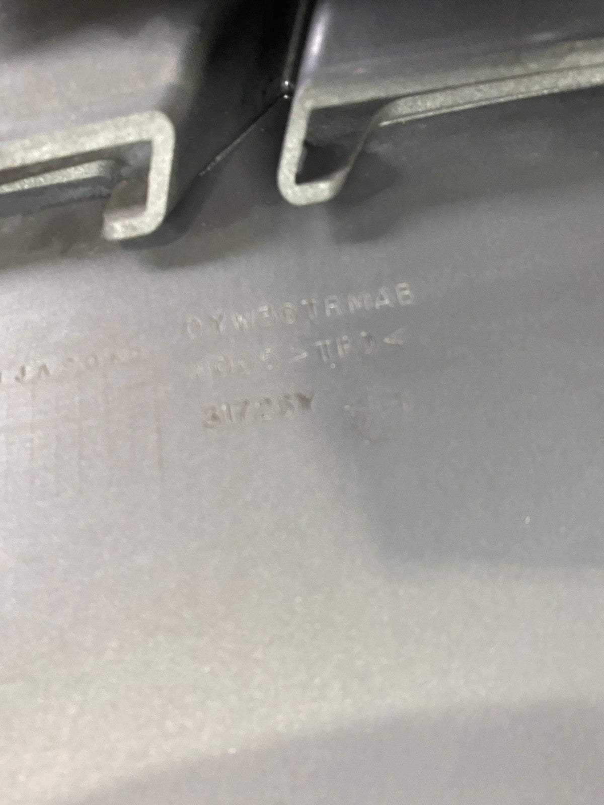 2007 to 2010 Chrysler Sebring Front Upper Grille Grill 0YW36TRMAC OEM S5748 DG9