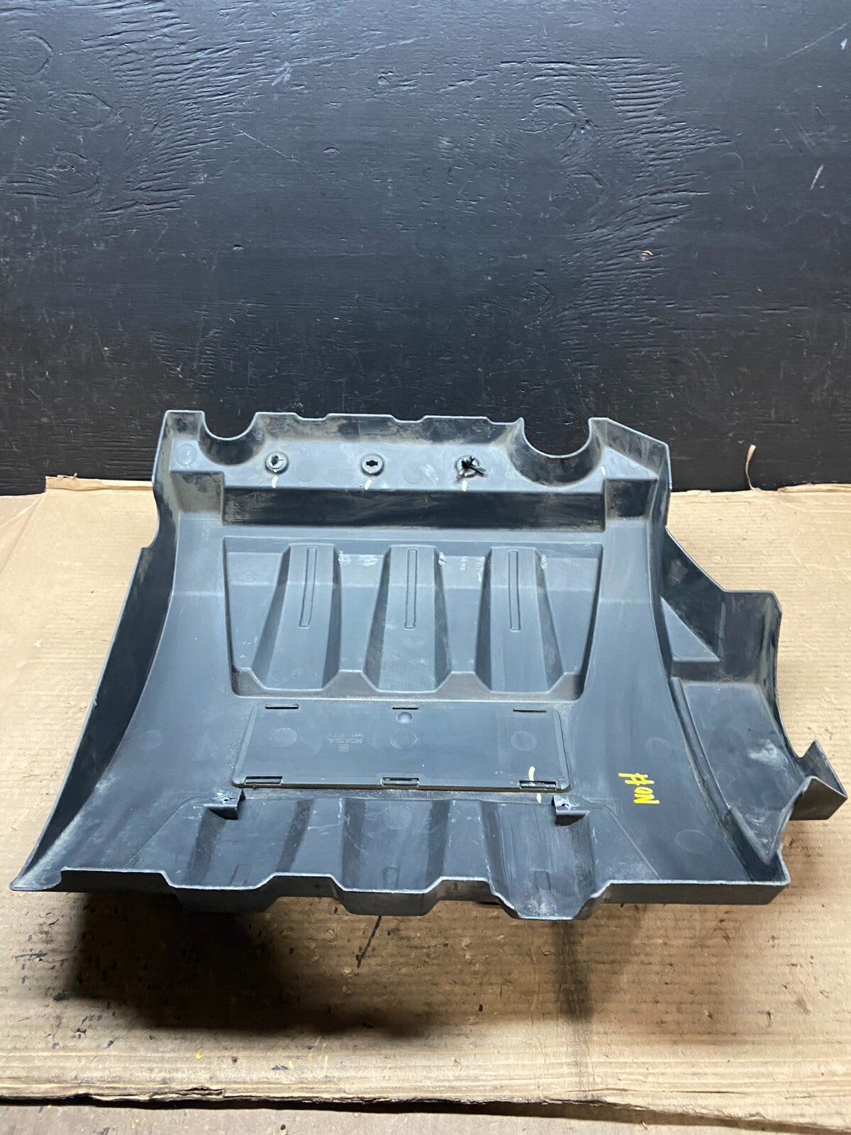 2006 to 2008 Honda Pilot Engine Cover Trim Bezel OEM E8338 DG15