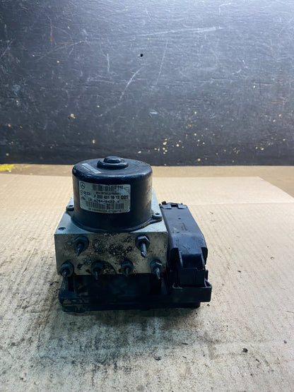 2006 - 2007 Mercedes C280  ABS Anti Lock Brake Pump Module a2035454732 z4653 DG2