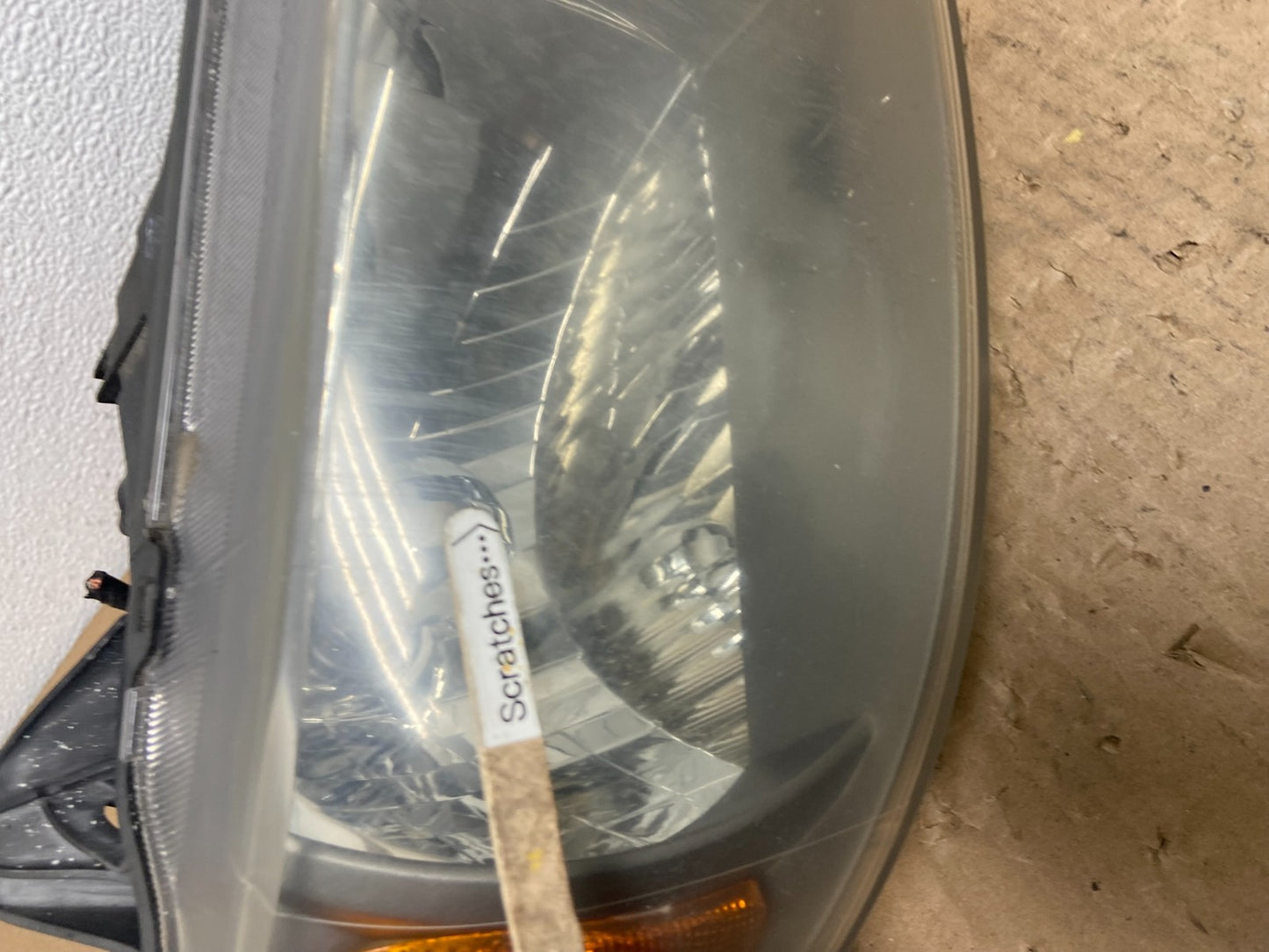 2001 to 2003 Mazda Protege Right Passenger RH Side Headlight OEM AB6650 DW3