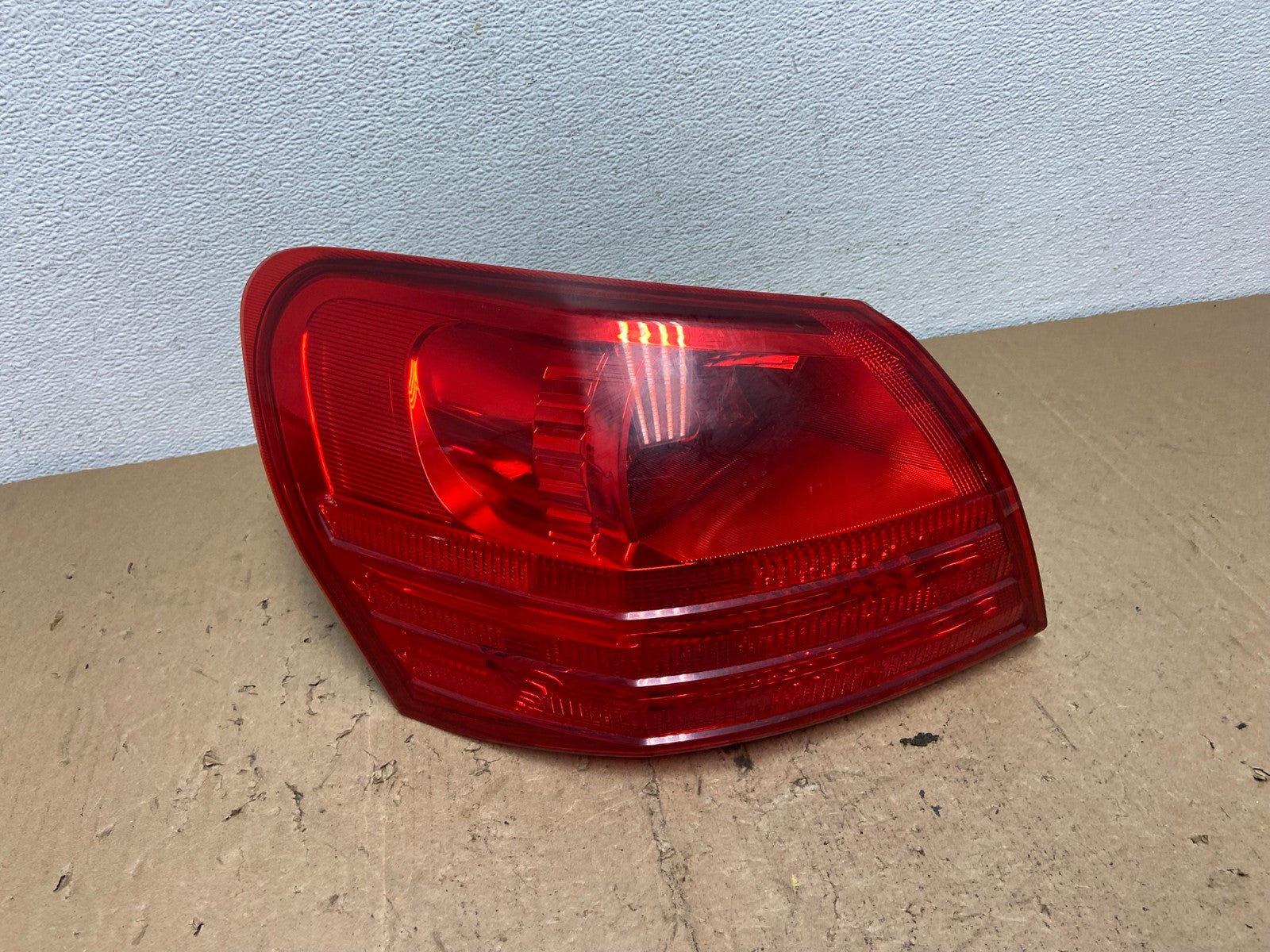 2008 to 2015 Nissan Rogue Left Driver Lh Side Tail Light AC7311 LK0