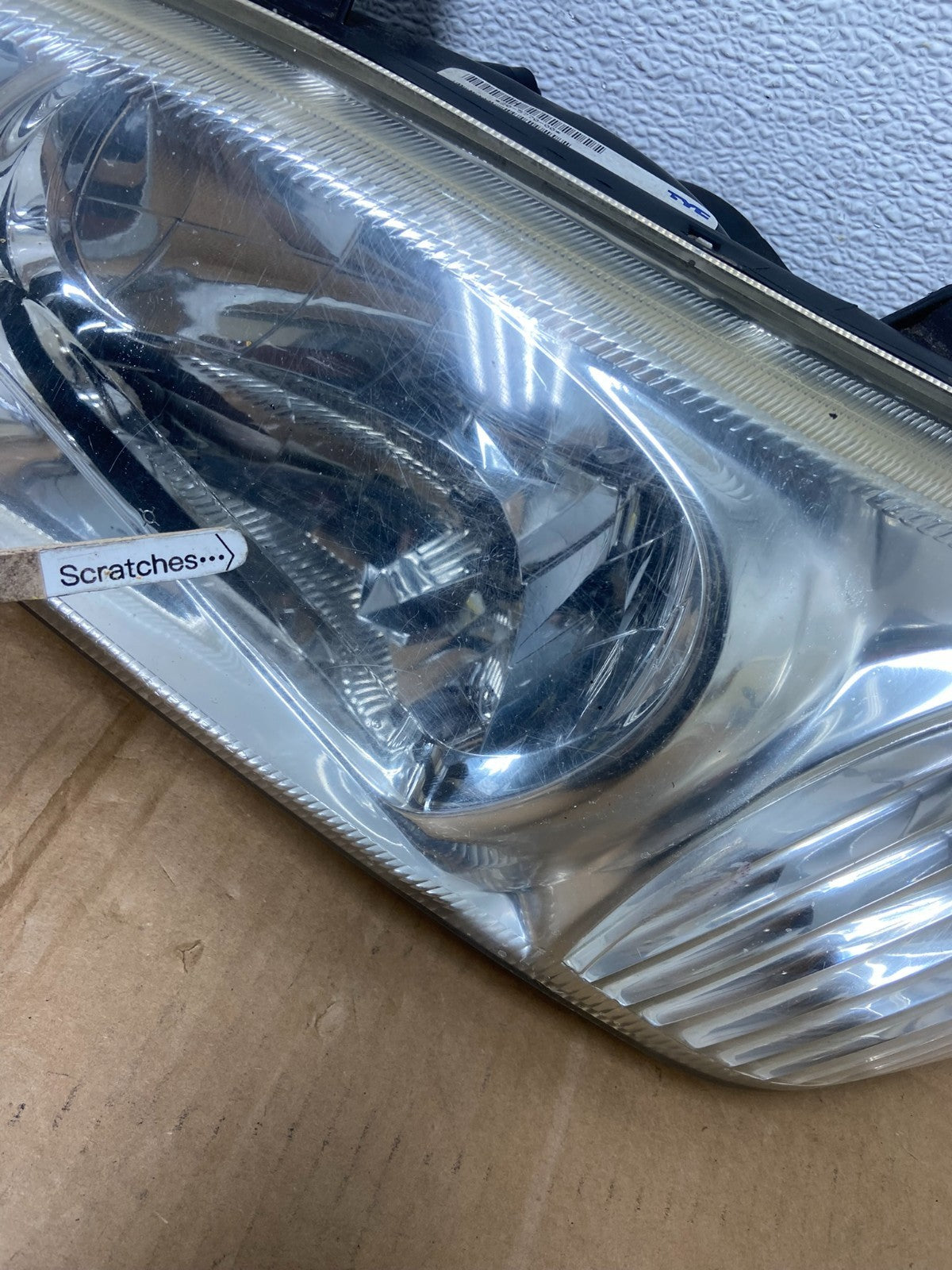 2000 to 2001 Nissan Maxima Left+Right Side Set Halogen Headlights AC7692 DG4