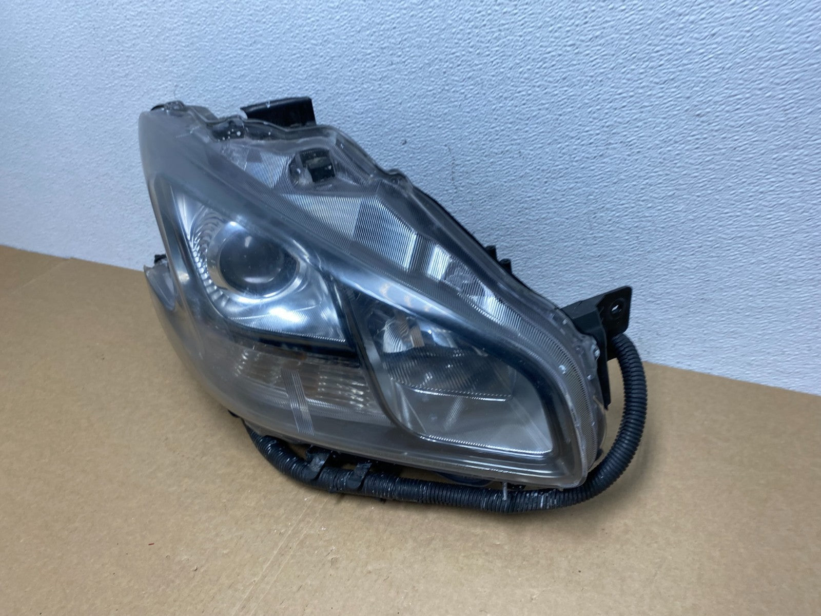 2009 - 2014 Nissan Maxima Headlight Right Passenger Xenon HID Oem AB9984 DW1