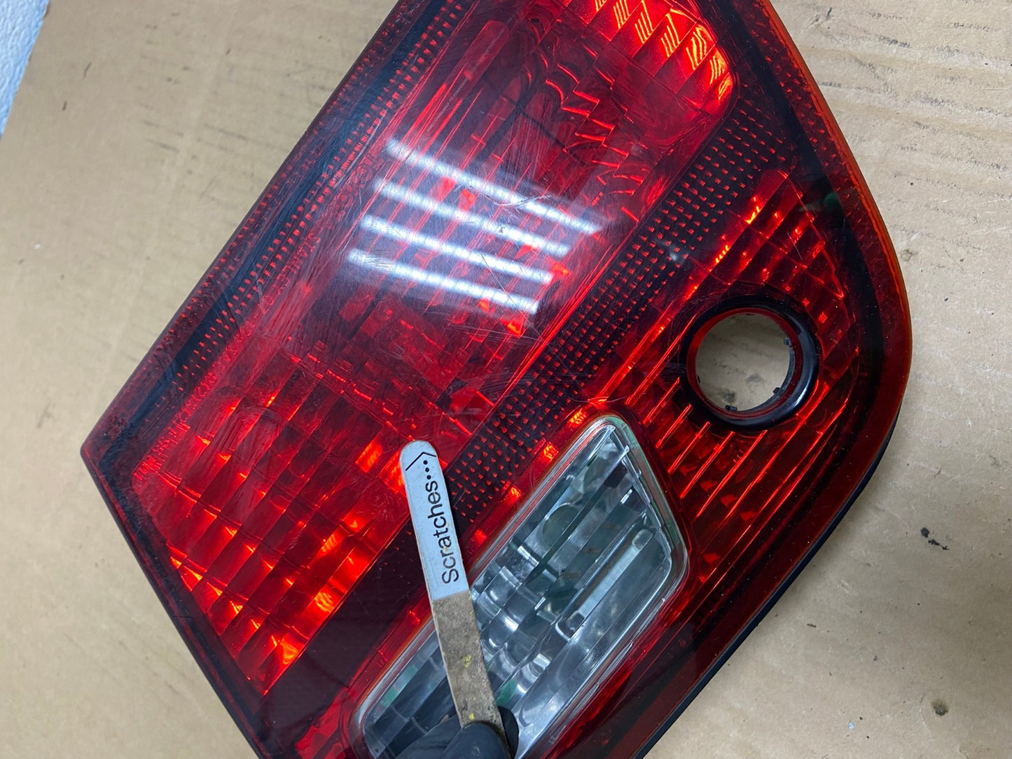 1998-1999 Toyota Avalon Right Passenger RH Side Inner Tail Light AC7516 LK3
