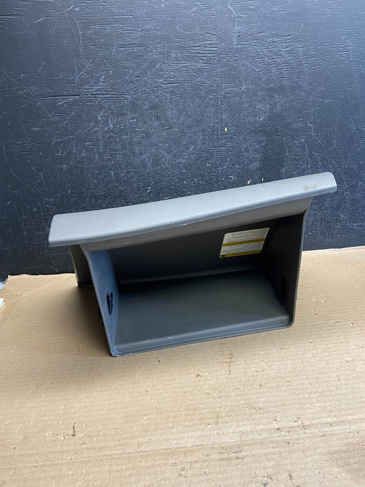 2009 to 2010 Hyundai Sonata Glove Box AH3592 PS3