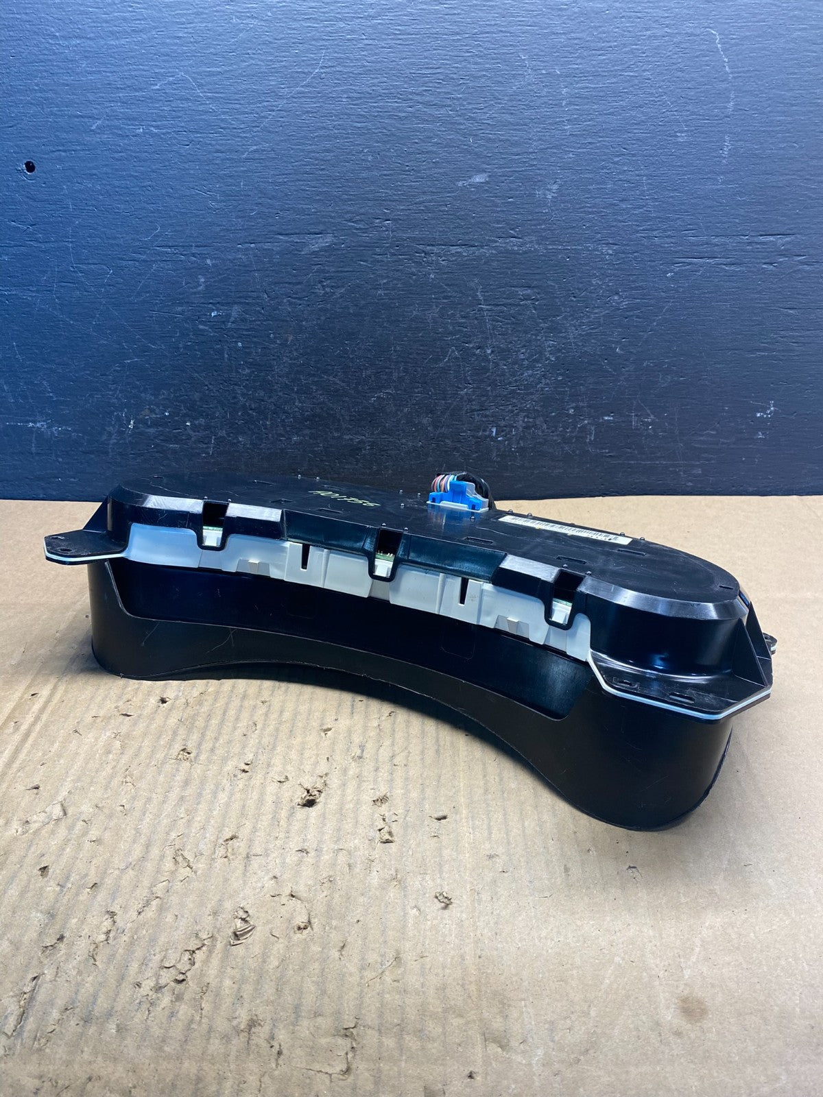 2003 to 2006 Chevrolet Silverado Yukon Cluster Gauge Speedometer AD1755 DG5
