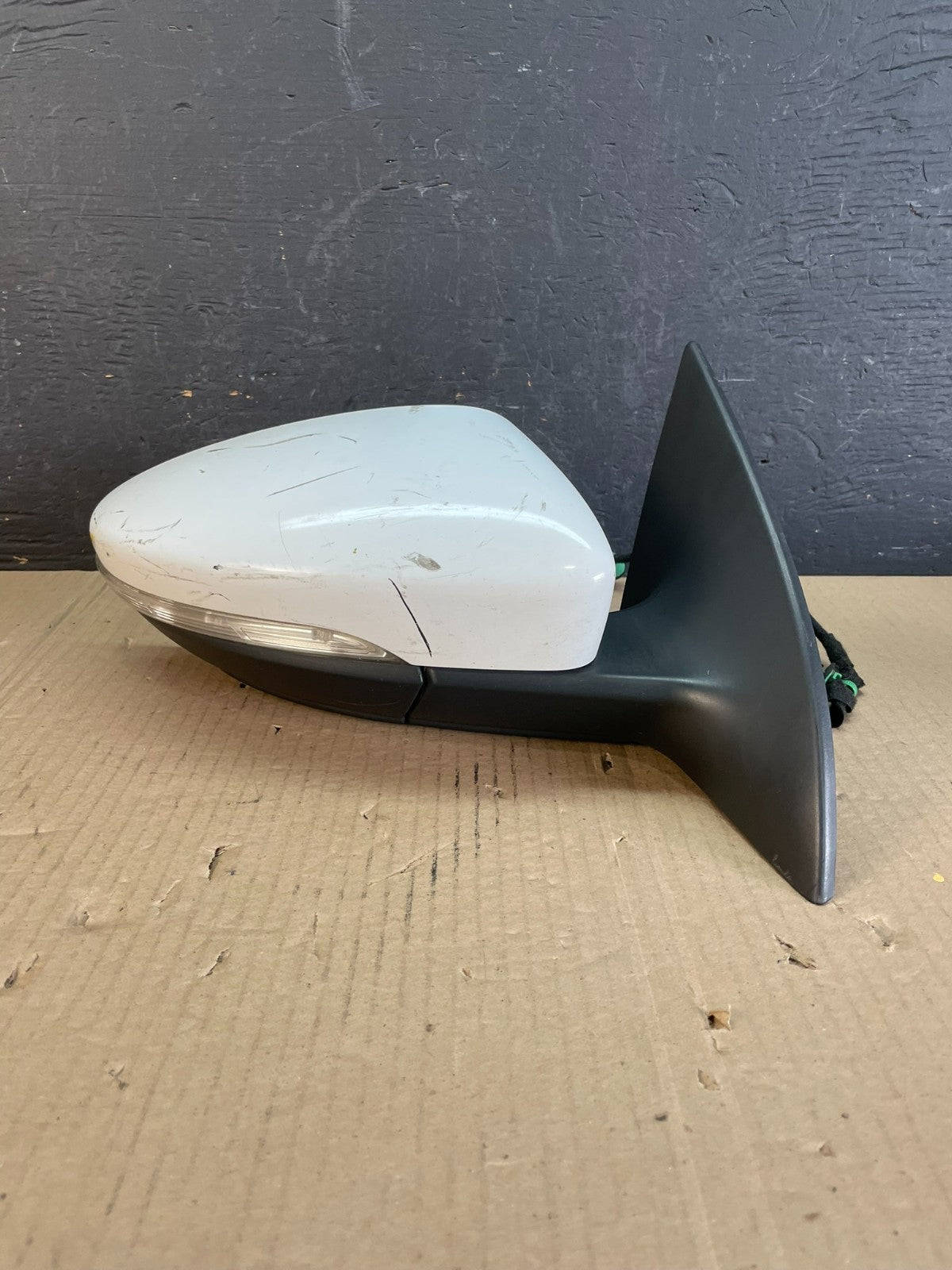 2009 to 2012 Volkswagen CC Right Passenger Power Door View Mirror AD8651 DW0
