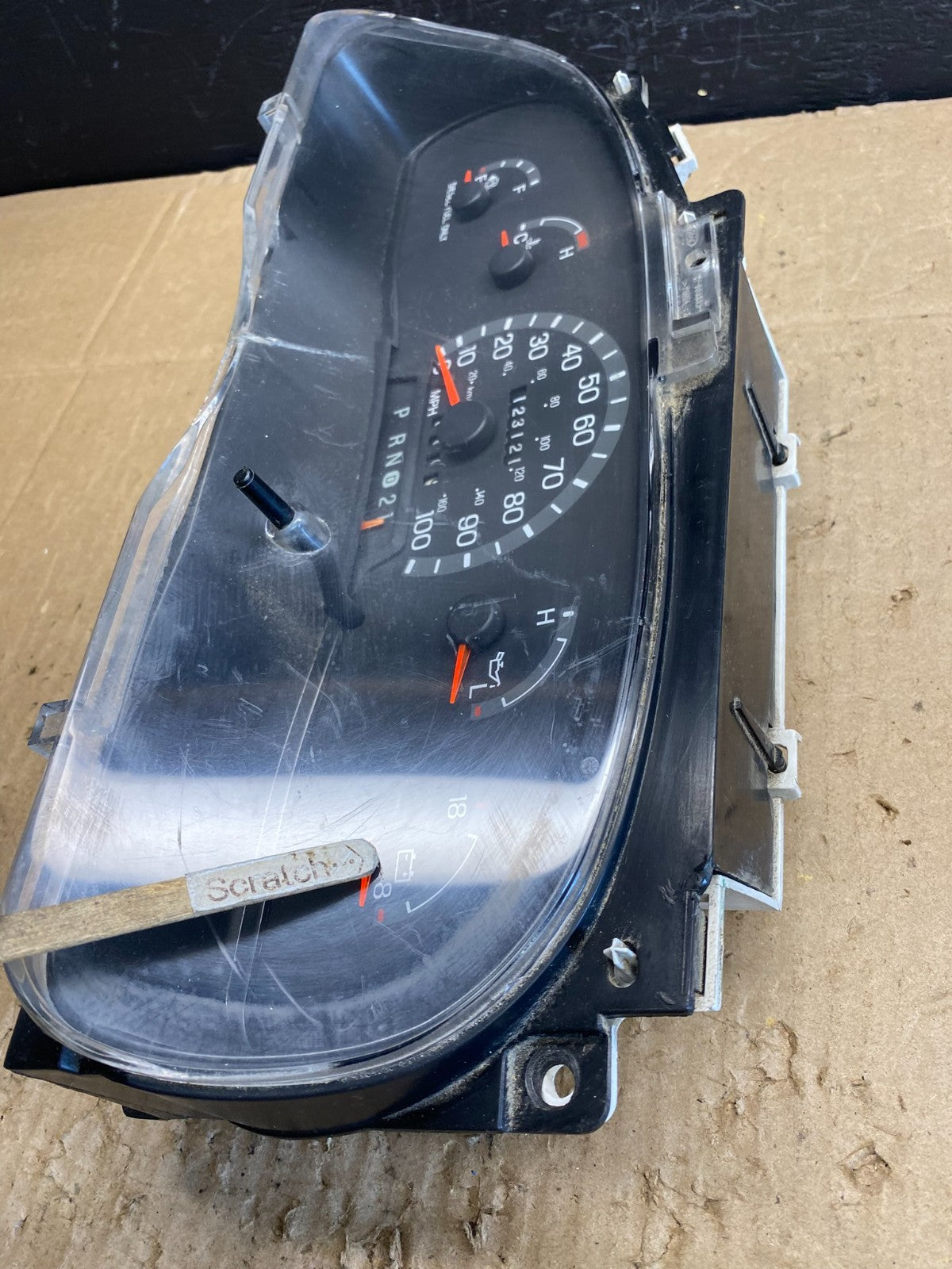 1999 to 2000 Ford E150 E250 E350 VAN Gauge Speedometer Cluster AC4651 DG3