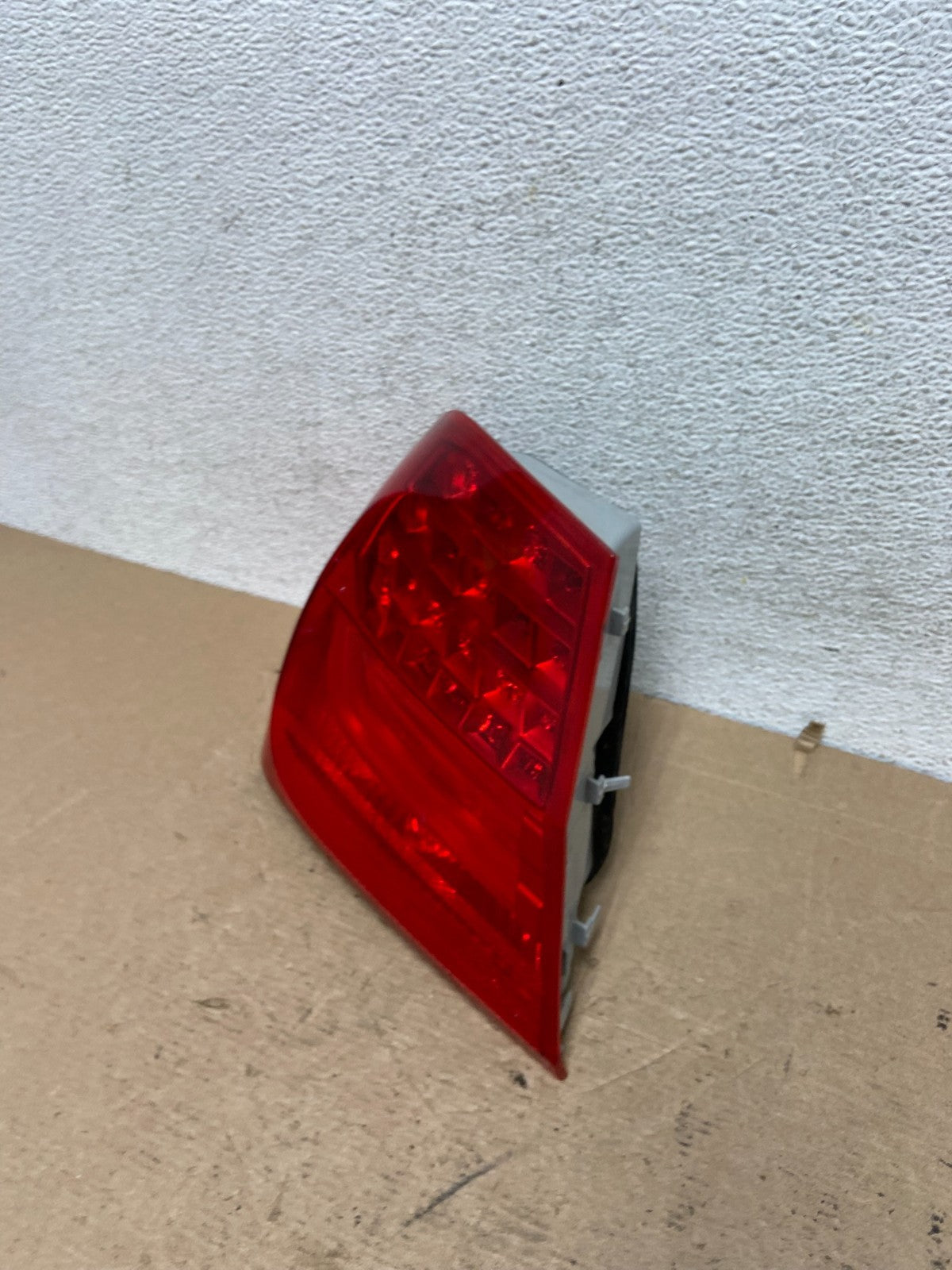 2009 2010 BMW 323i 325i 328i 335i 3 Series Left Driver Tail Light TYC AF5047 DW1