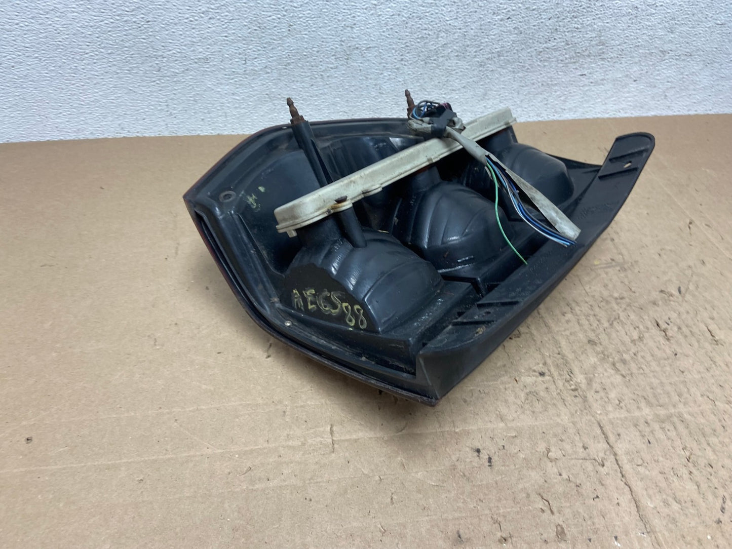 2002 to 2009 Chevrolet Trailblazer Right Passenger Rh Tail Light AE6588 LK4