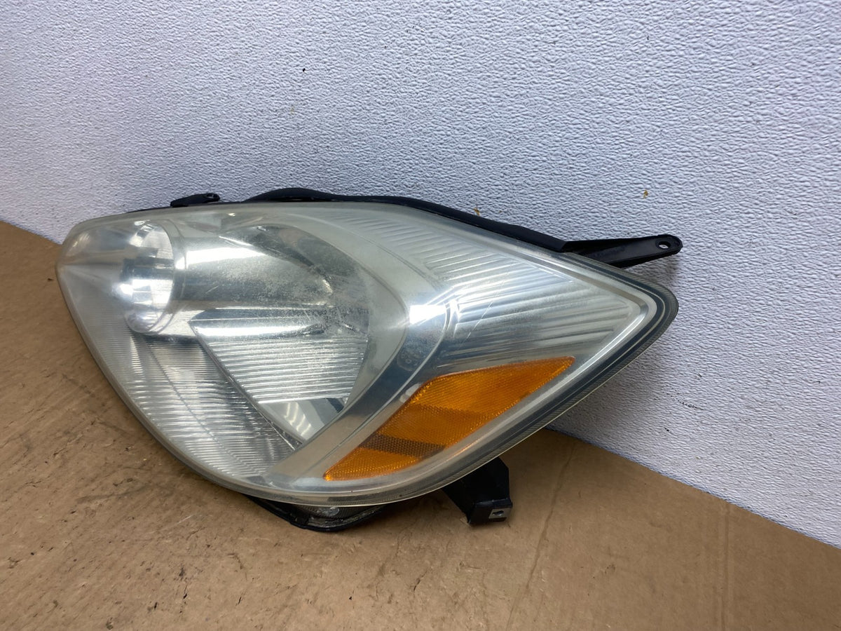 2004-2005 Toyota Sienna Left Driver LH Side Halogen Headlight AD1325 DW1