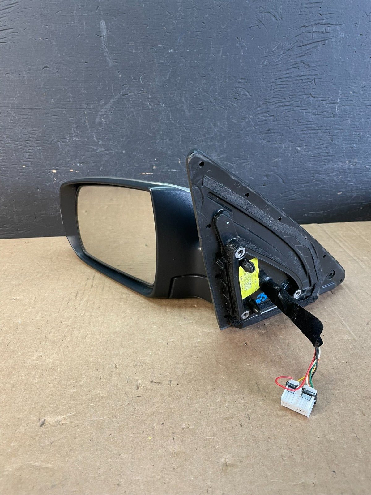 2011 - 2015 Kia Sorento Left Driver Lh Side Door Mirror Turn Signal AD03355