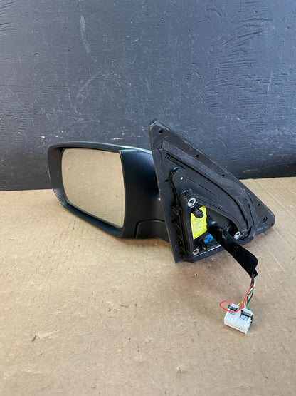 2011 - 2015 Kia Sorento Left Driver Lh Side Door Mirror Turn Signal AD03355