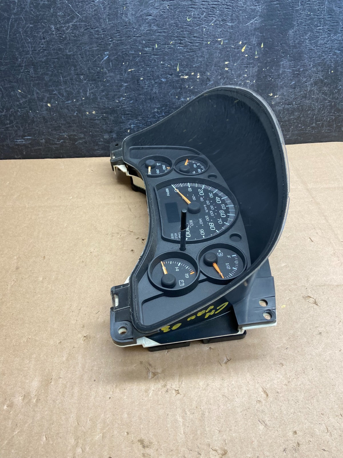 2003 to 2007 Chevrolet Express Speedometer Cluster Gauge ai3027 DG2