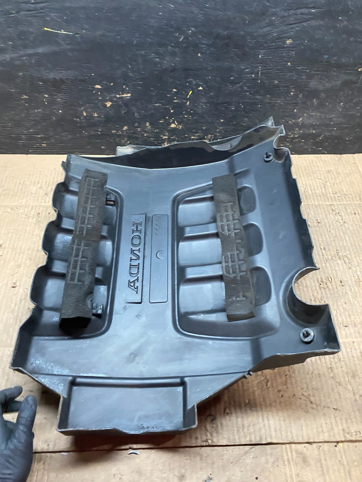 2005 to 2007 Honda Odyssey Black Engine Cover T9897 DG6