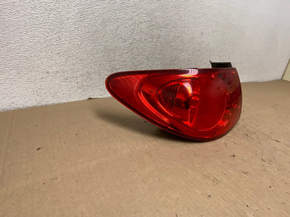 2007 to 2010 Hyundai Elantra Sedan Left Driver Side Tail Light AG7994 LK1