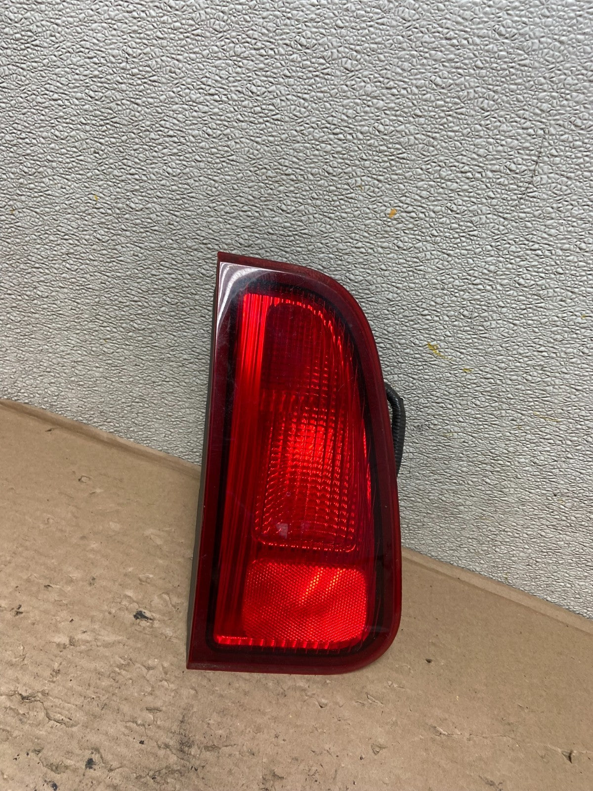 1998-2002 Lincoln Navigator Left Driver Lh Side Tail Light Inner Oem Z6652 DW0
