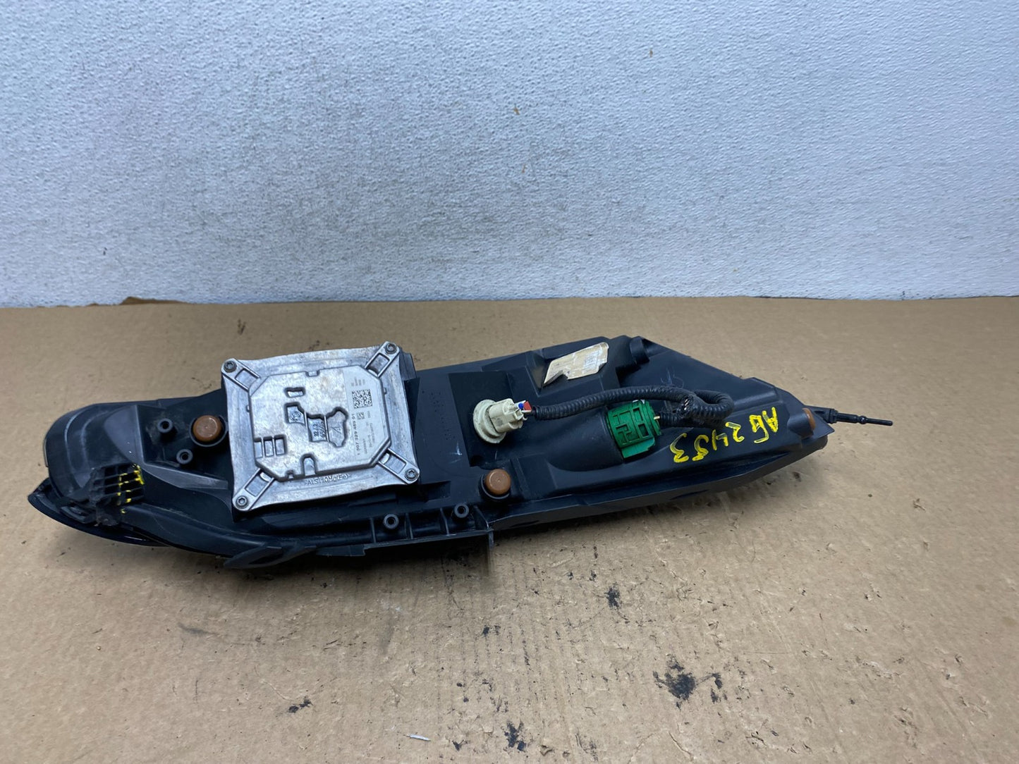 2014 - 2018 Jeep Cherokee Left Driver LH Side LED Headlight AG2453 DW11