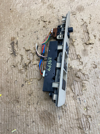 2007 to 2010 Infiniti QX56 Left Driver Side Master Door Switch Z96941