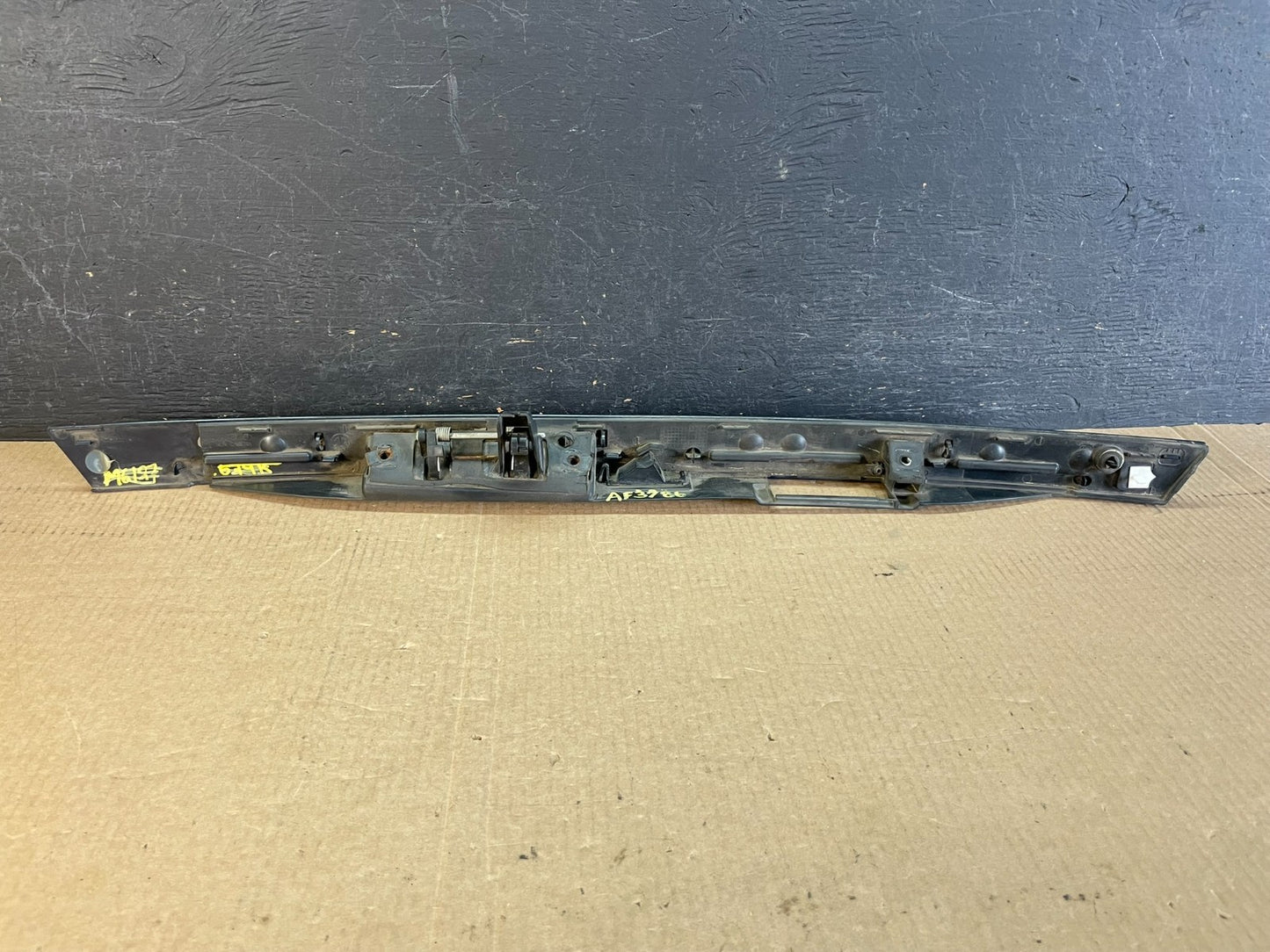 2009-2014 Volkswagen Routan Finish Garnish Panel Molding w/ Camera AF3786 DG3