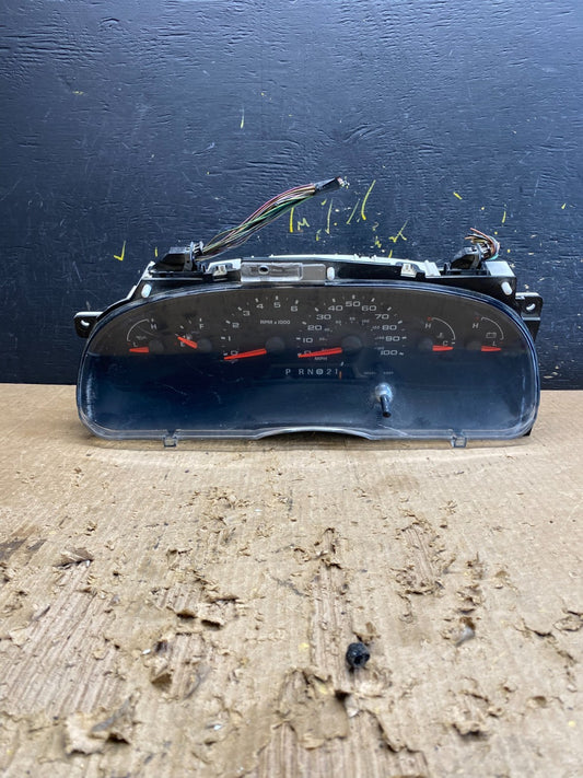 2006 Ford E350 Gauge Speedometer Cluster OEM z9858 DG0