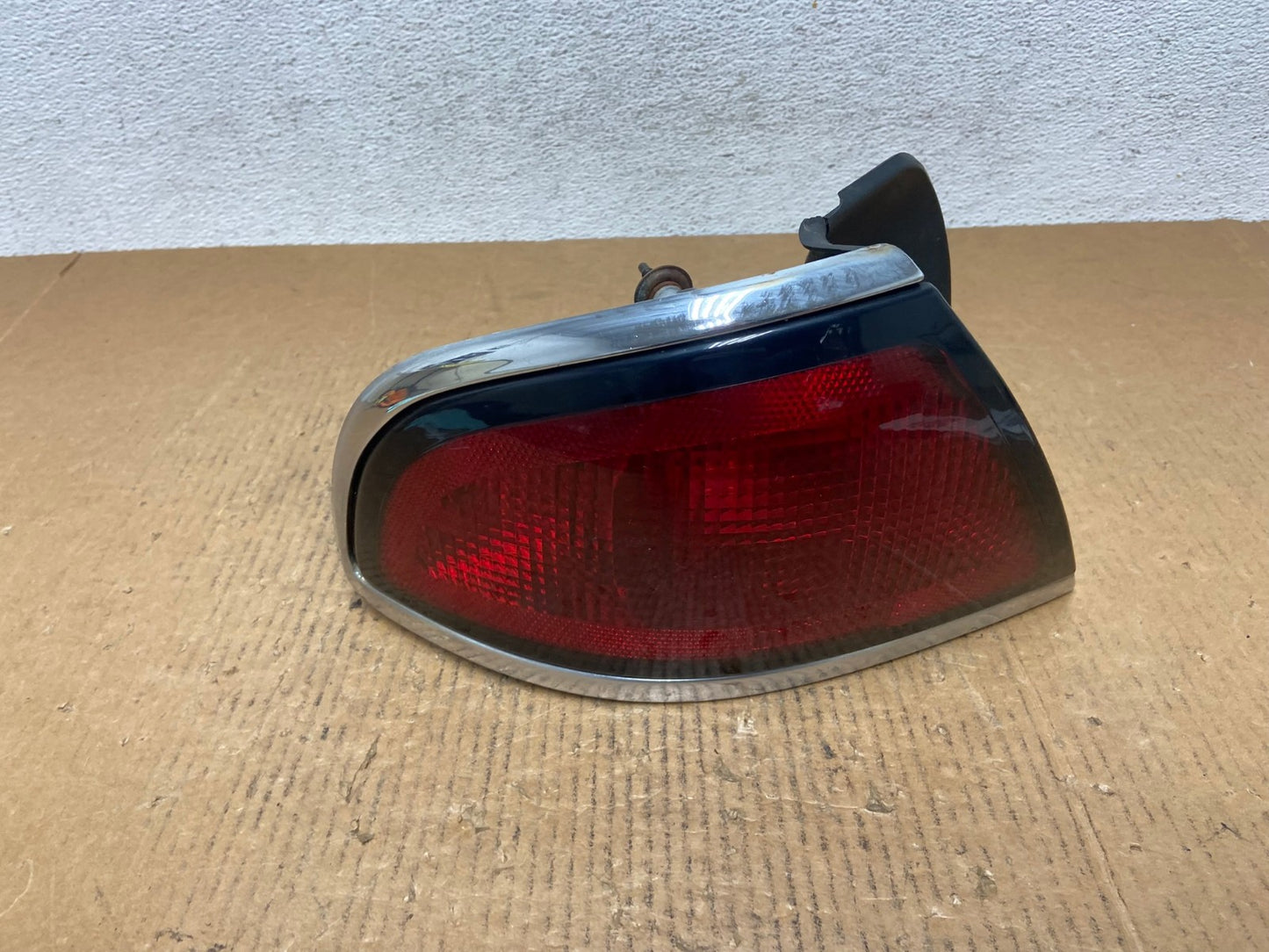 1997 - 1999 Buick Lesabre Left Driver Lh Side Tail Light AE1192 LK0