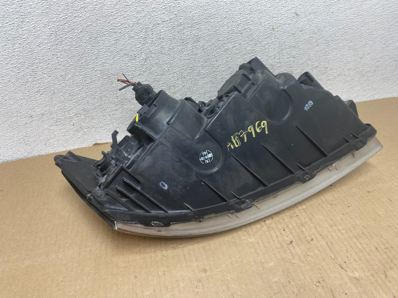 2006 to 2008 Hyundai Sonata Left Driver LH Side Headlight Halogen AG7969 DW7