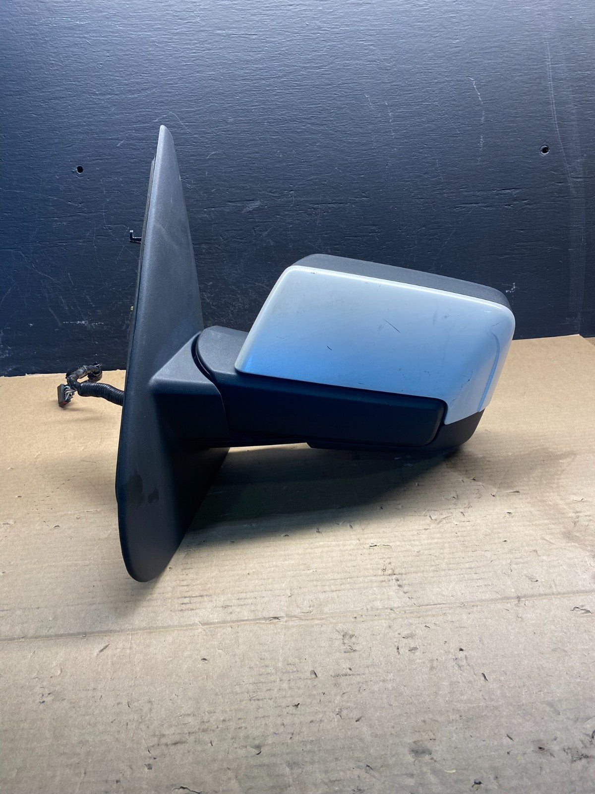 2007-2011 Ford Expedition Left Driver View Door Mirror AC6852 DW0