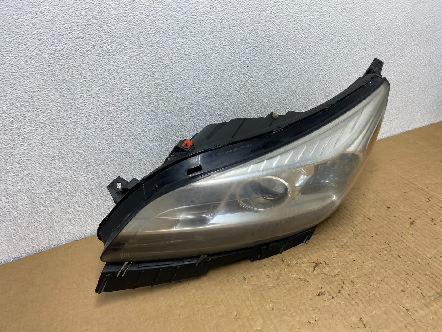 2013 2014 2015 Chevrolet Malibu Headlight Projector Left Driver Side AC77642