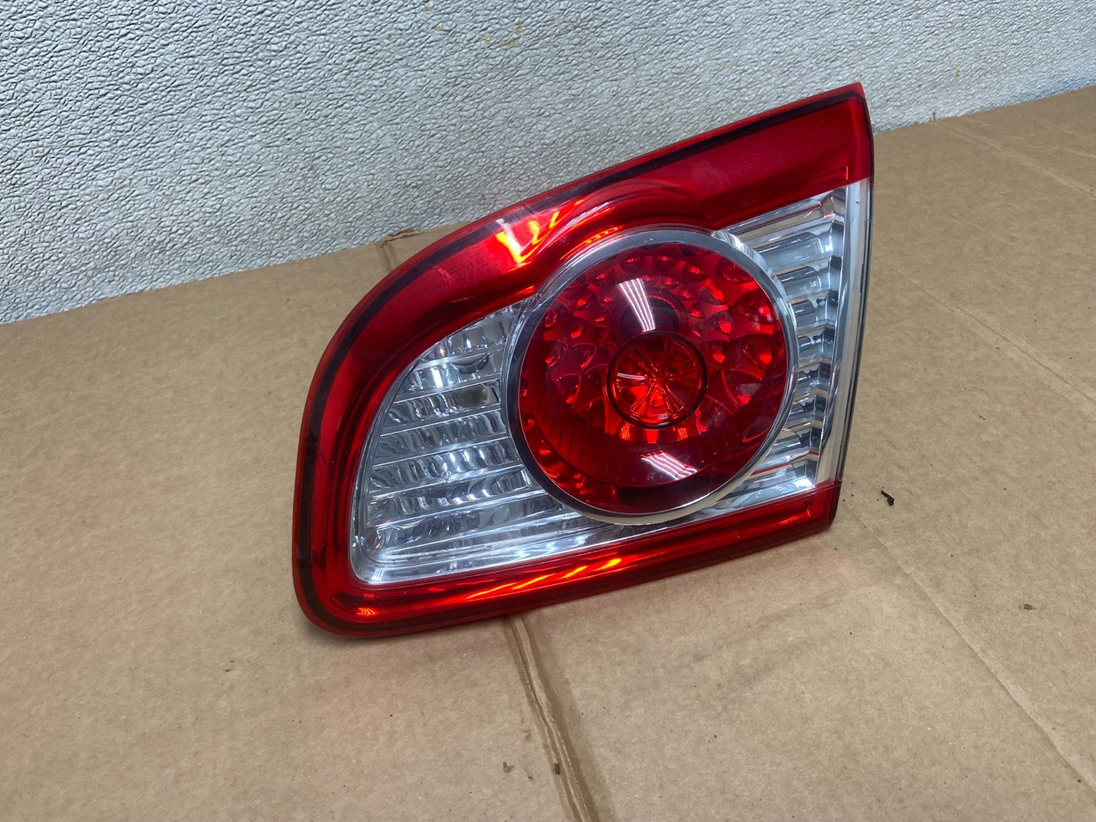 2010 2011 2012 Hyundai Santa Fe Right Passenger RH Tail Light Inner Oem AA10380