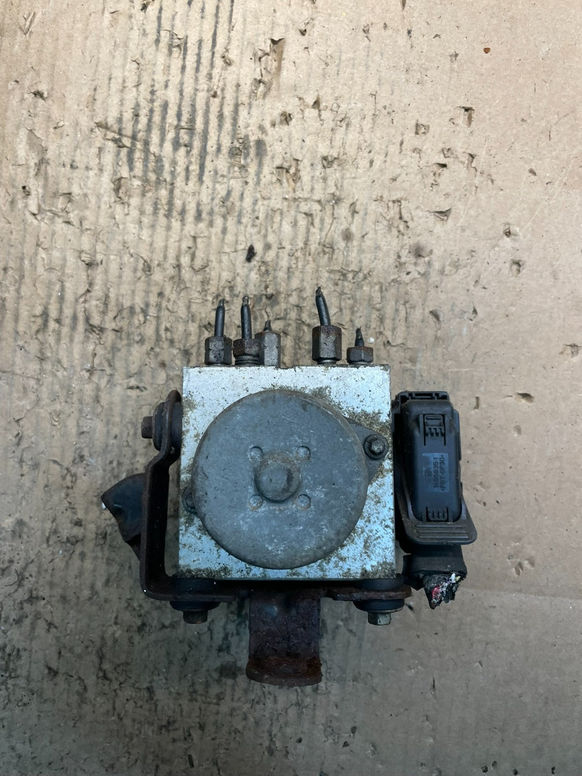 2014 2015 FORD E350 Van ABS Anti Lock Brake Pump BC24-2C346-BC U95286