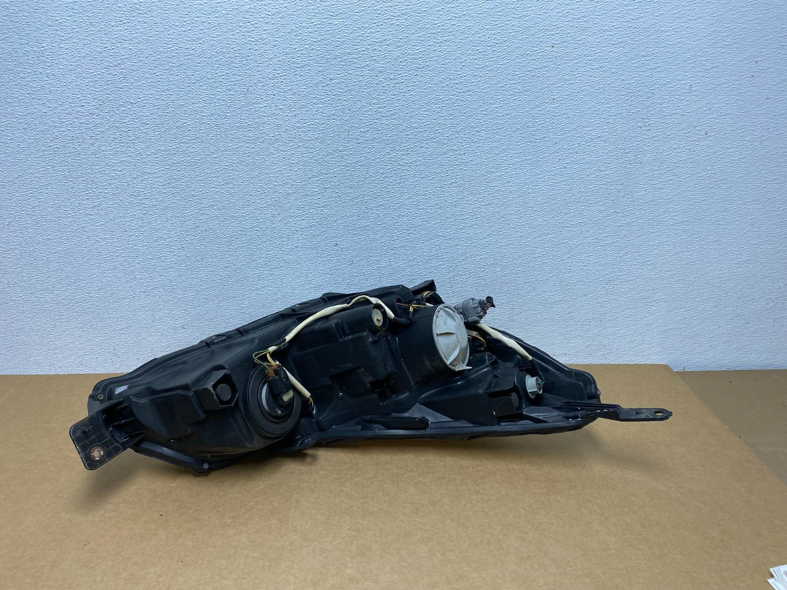 2010 2011 2012 Subaru Legacy Outback Left Driver Halogen Headlight AC1651 DW4