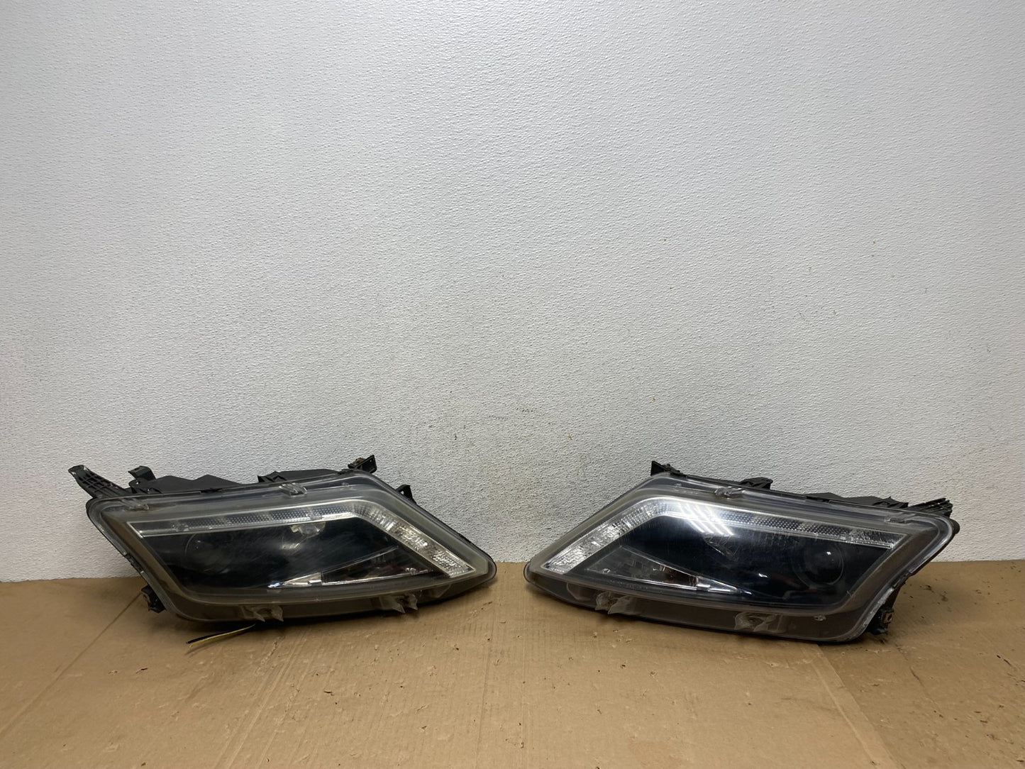 2010 2011 2012 Ford Fusion Left+Right Set LED Headlights ae9156 DG0