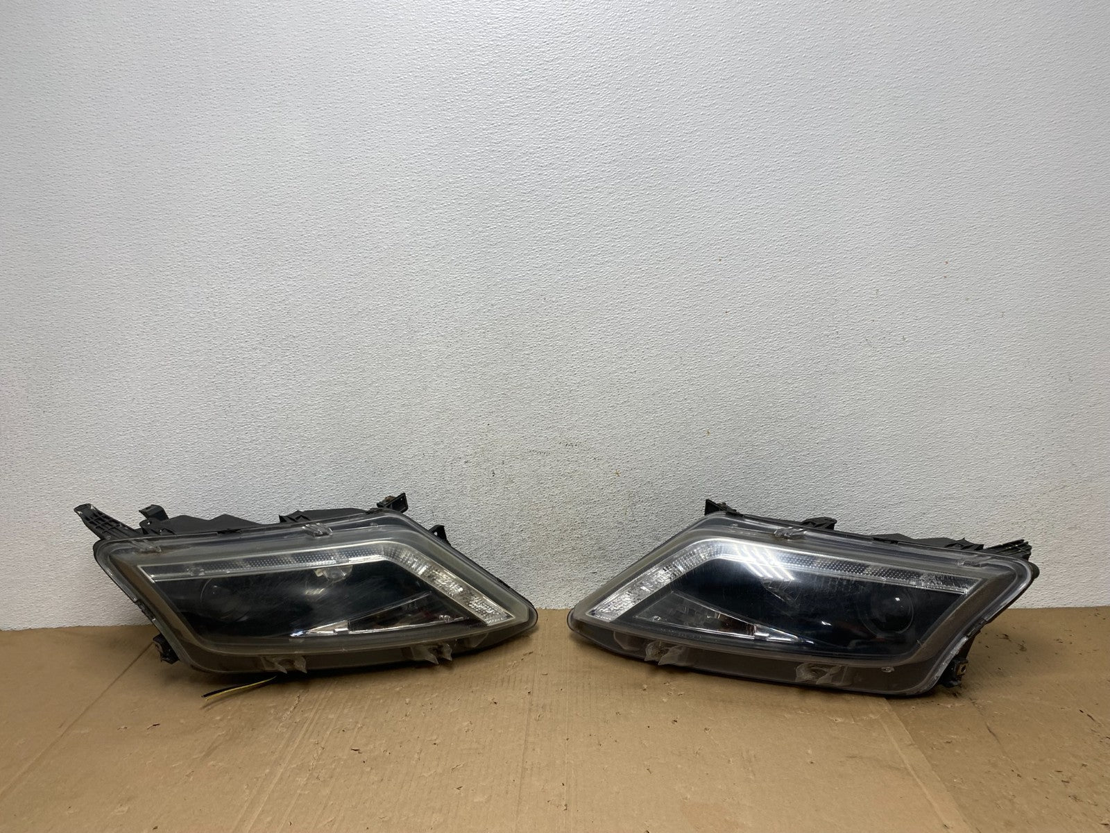 2010 2011 2012 Ford Fusion Left+Right Set LED Headlights ae9156 DG0