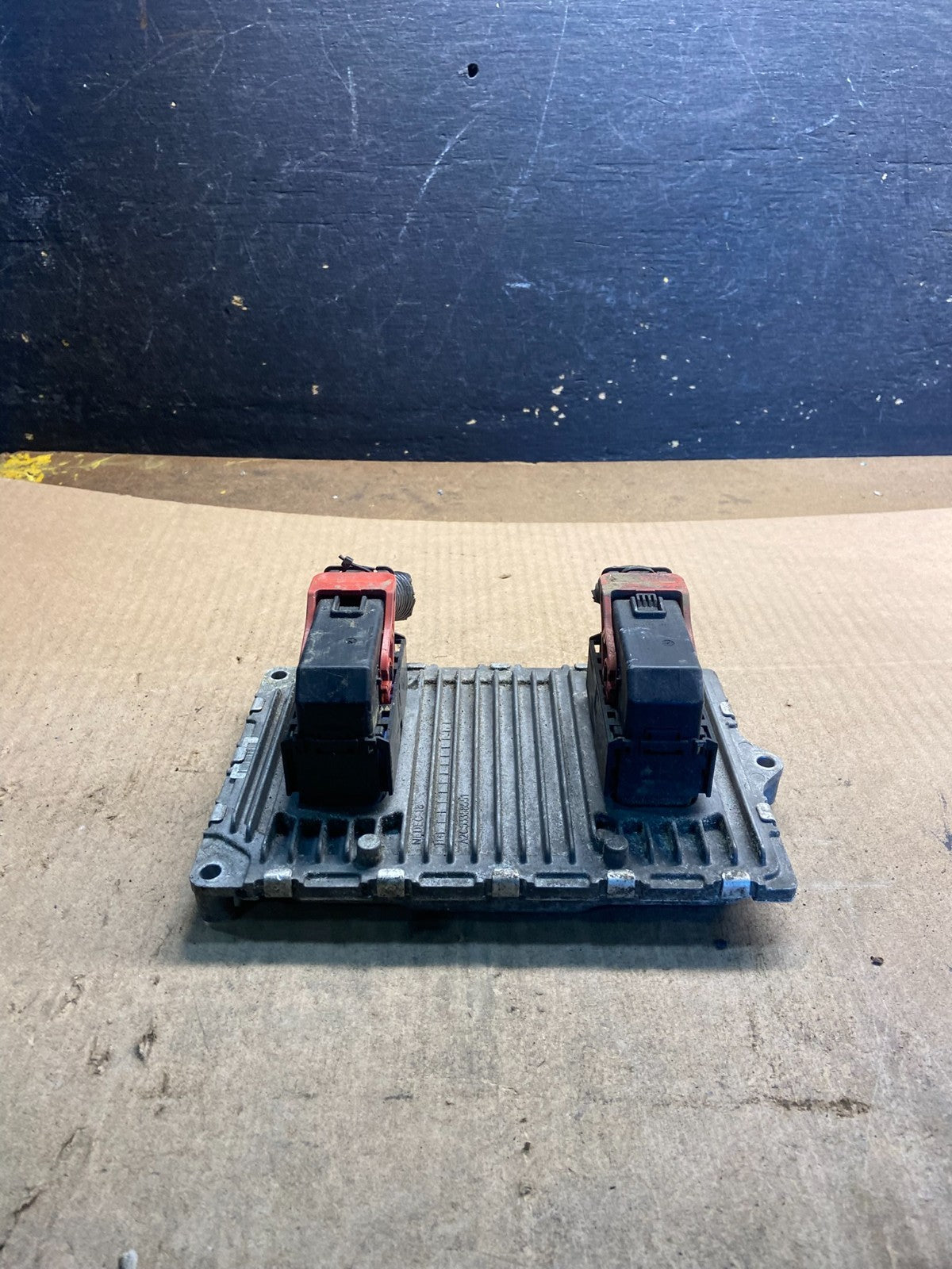 2015 Dodge Dart ECU ECM Engine Computer Module OEM  Z8639 DG1