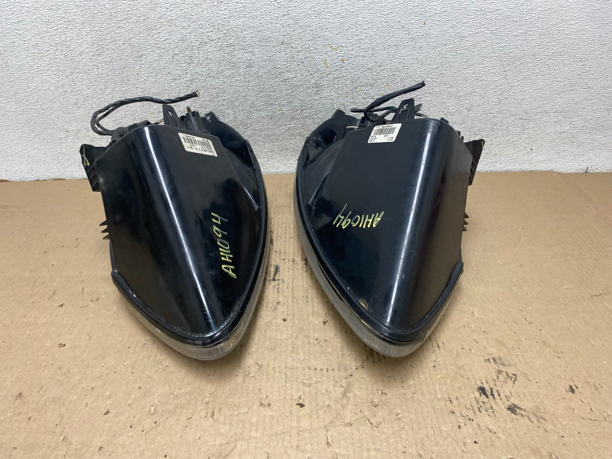 2001 to 2007 Dodge Caravan Left+Right Set Side Halogen Headlights AH1094 DG12