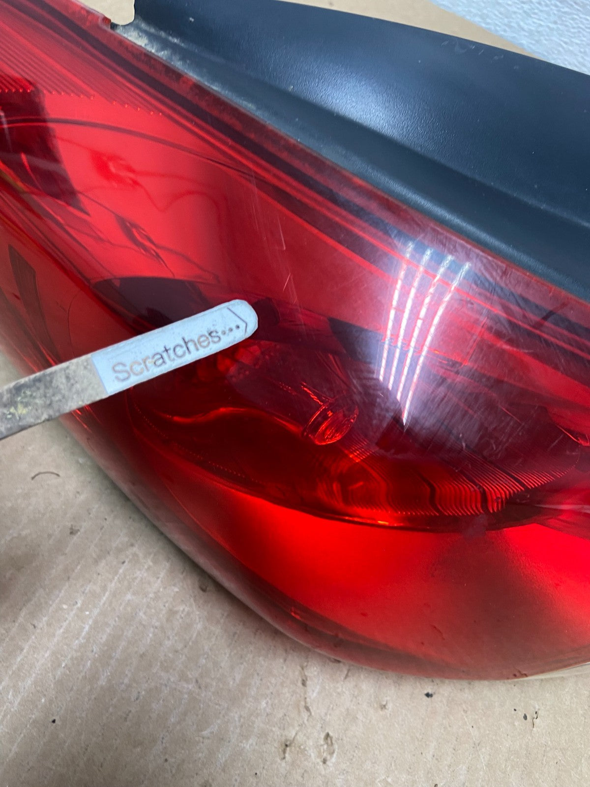 2011 2012 2013 Hyundai Elantra Sedan Left Driver Side Tail Light AF9606 DW3