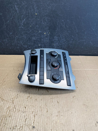 2005 to 2007 Jeep Commander Grand Cherokee A/C Climate Control Bezel AC9105 DG2