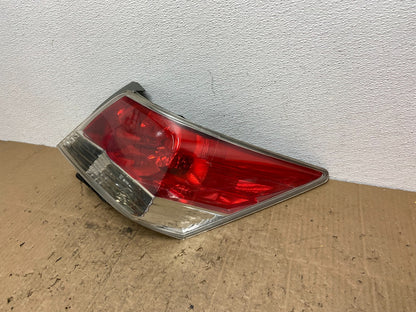 2008 to 2012 Honda Accord Sedan Tail light Right Passenger RH Side AC0098 DW1