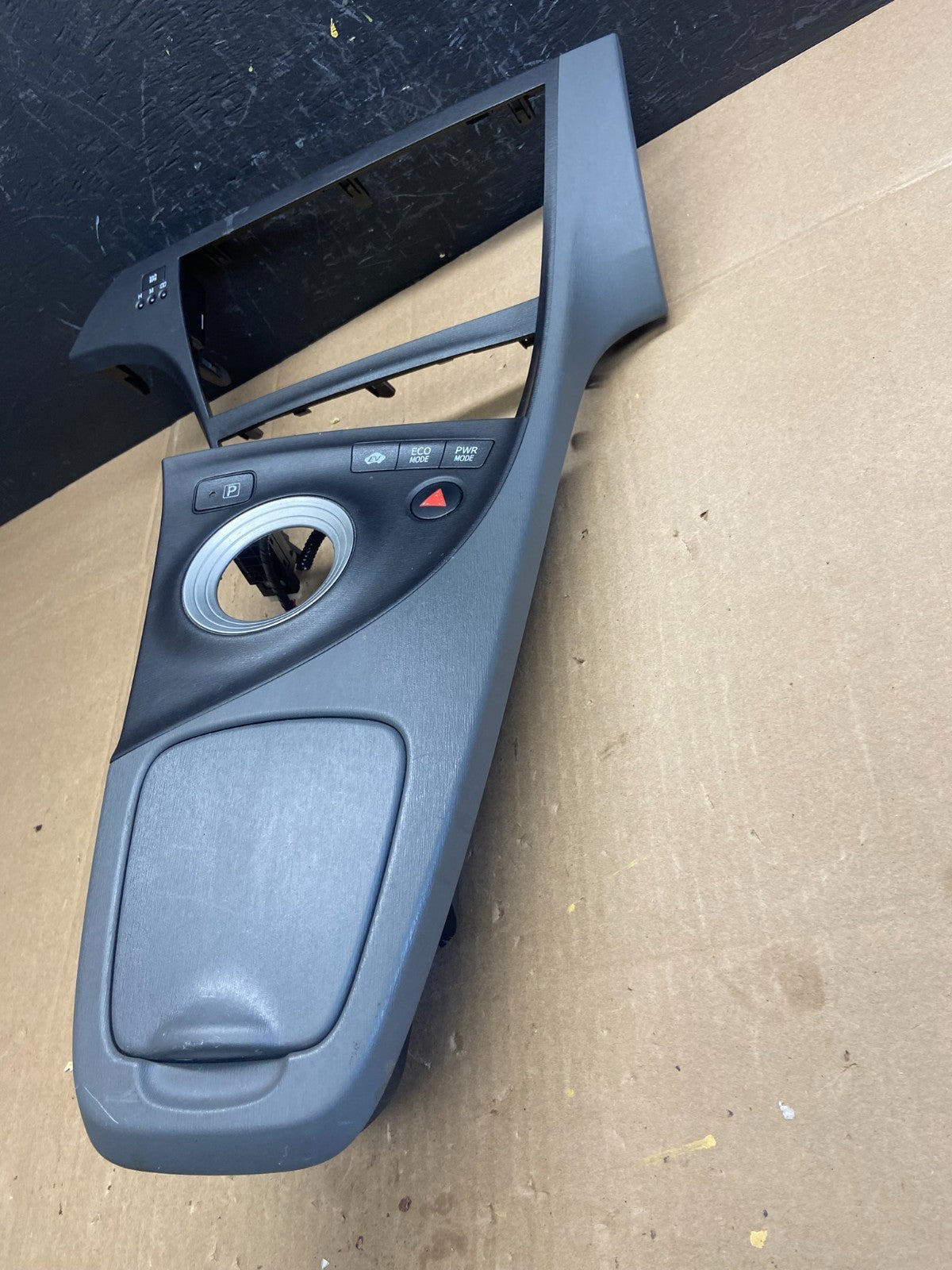 2010 to 2015 Toyota Prius Center Console Cup Holder Trim Bezel AB9437 DG2
